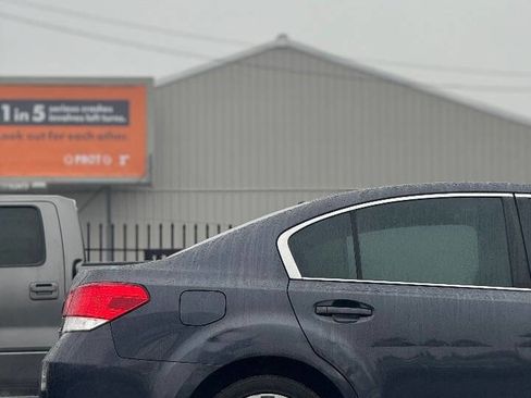 Used 2013 Subaru Legacy 2.5i Premium image 17