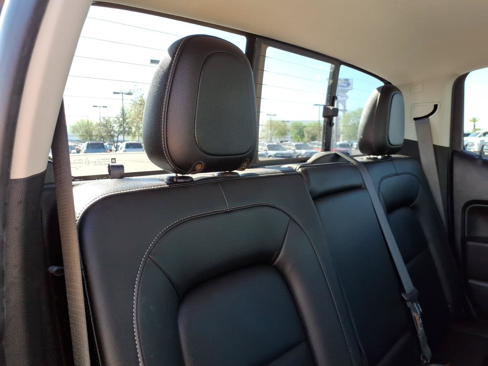 Used 2021 Chevrolet Colorado LT w/ LT Convenience Package AWD/4WD image 14