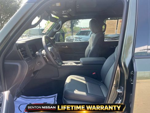 Used 2026 Lexus GX 550 w/ Cold Area Package AWD/4WD image 11