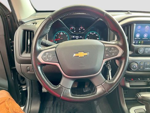 Used 2021 Chevrolet Colorado LT w/ LT Convenience Package image 11