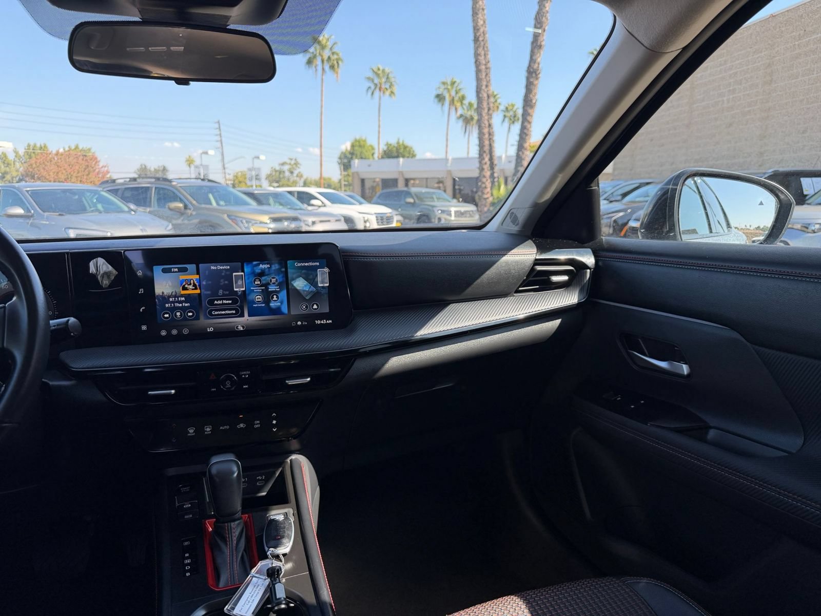 Used 2026 Nissan Kicks SR FWD image 33