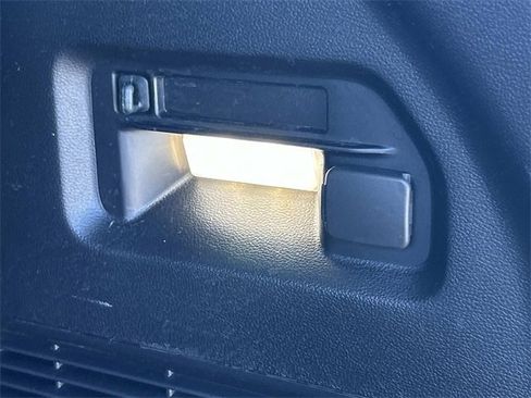 Certified 2022 Ford Explorer XLT w/ Equipment Group 202A image 23