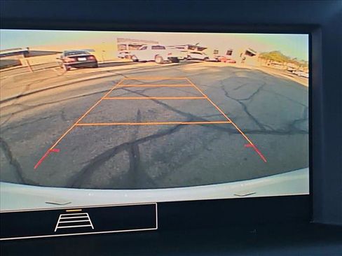 Used 2024 GMC Terrain SLE image 13