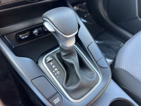 Used 2024 Kia Soul LX w/ Option Group 015 image 15