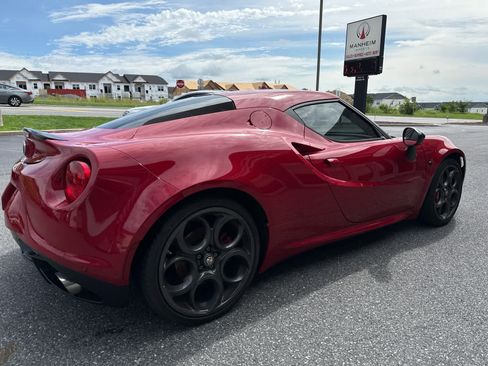 Used 2015 Alfa Romeo 4C Launch Edition w/ Convenience Group RWD image 6