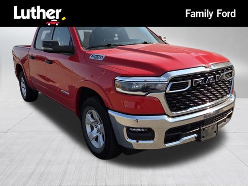 Used 2025 RAM 1500 Big Horn AWD/4WD image 1