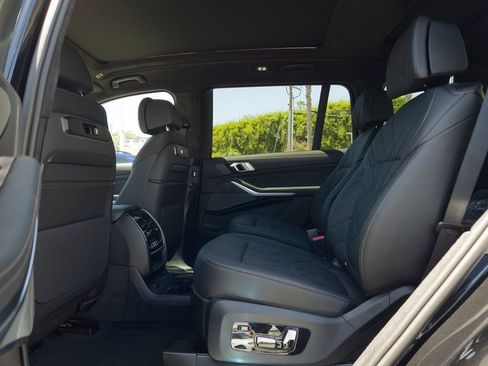 New 2027 BMW X7 xDrive40i w/ M Sport Package AWD/4WD image 9