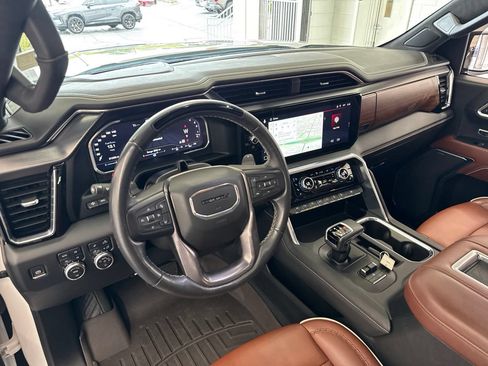 Used 2022 GMC Sierra 1500 Denali Ultimate AWD/4WD image 19