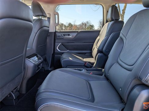 Used 2025 INFINITI QX80 Luxe w/ Cargo Package image 13