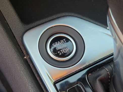 Used 2024 Nissan Sentra SV FWD image 29