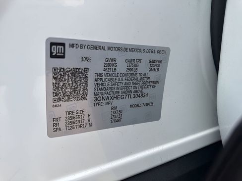 Used 2026 Chevrolet Equinox LT FWD image 33