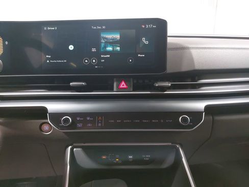 New 2026 Kia Carnival LXS image 21