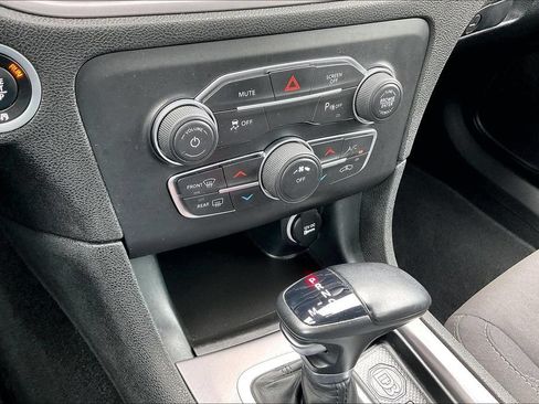 Used 2023 Dodge Charger SXT RWD image 25