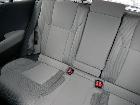 Used 2025 Subaru Outback Premium image 12