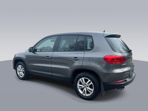 Used 2013 Volkswagen Tiguan S image 5