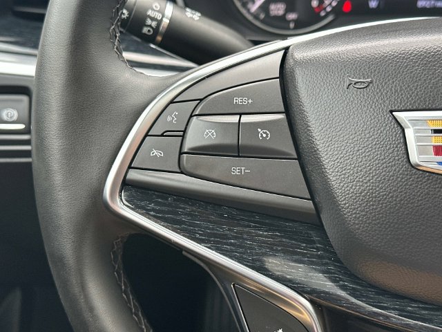 Certified 2025 Cadillac XT5 Premium Luxury w/ LPO, Floor Liner Package AWD/4WD image 25