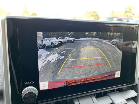 Used 2025 Toyota RAV4 LE image 22