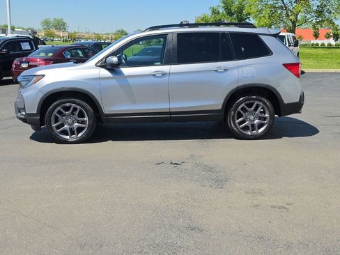 Used 2023 Honda Passport EX-L image 4