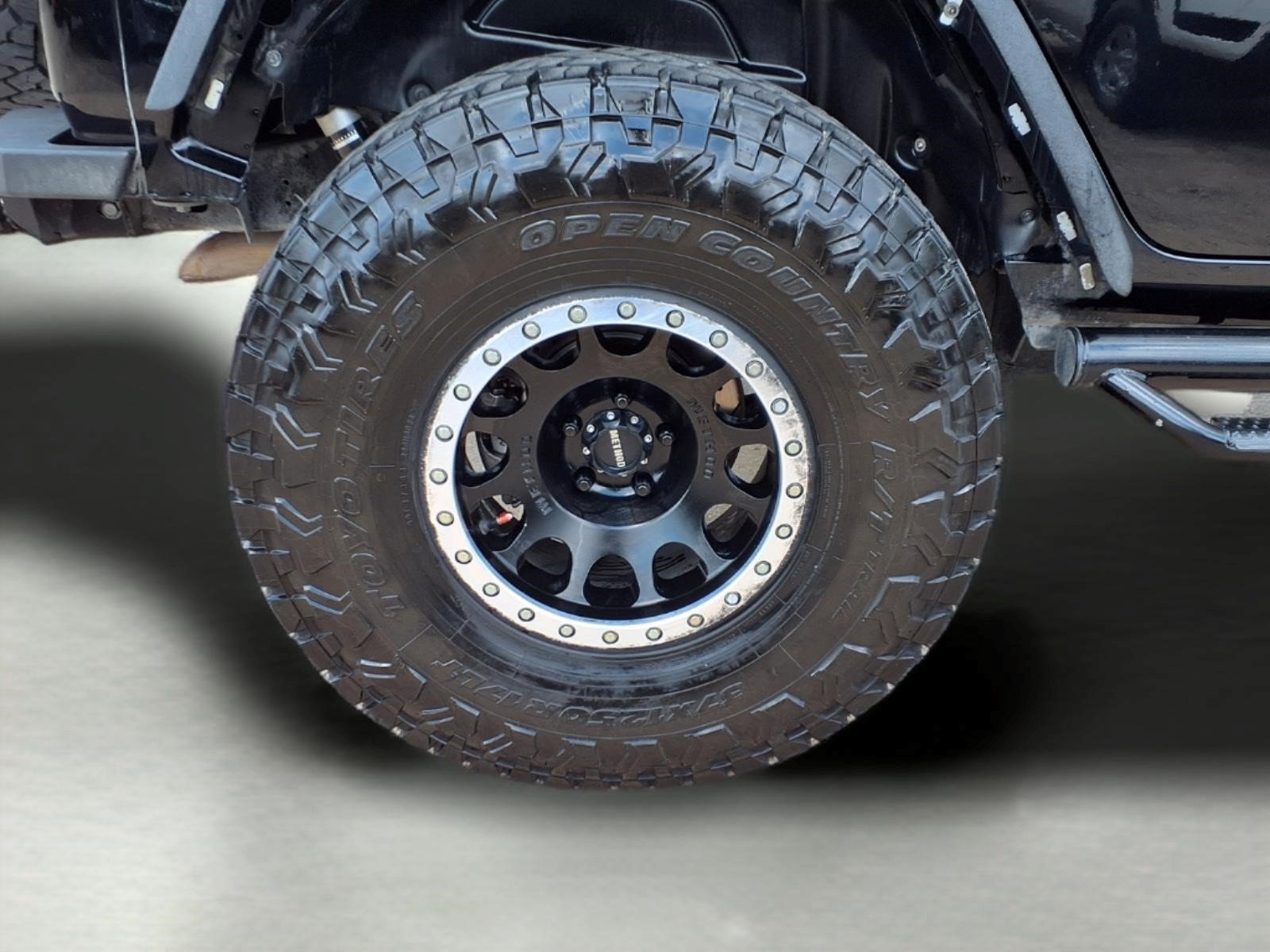 Used 2022 Jeep Wrangler Unlimited Rubicon w/ Cold Weather Group AWD/4WD image 9