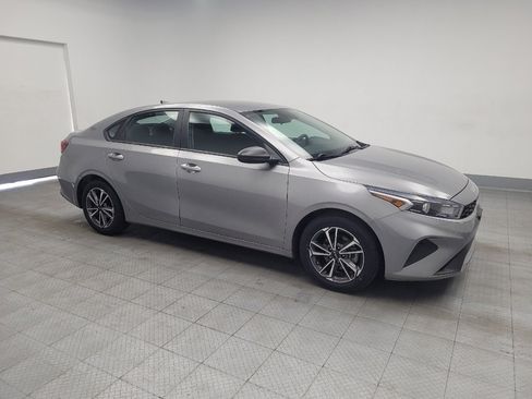 Used 2022 Kia Forte LXS image 11