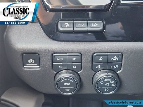 Used 2024 Chevrolet Silverado 1500 ZR2 w/ Technology Package image 22