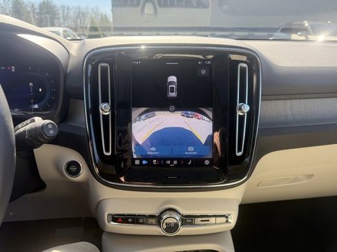 Used 2023 Volvo XC40 B5 Plus w/ Driver Assist Package image 14