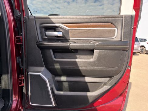 Used 2024 RAM 3500 Laramie image 35