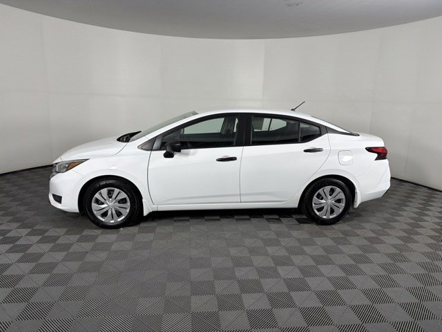 Used 2025 Nissan Versa S w/ Trunk Package FWD image 18