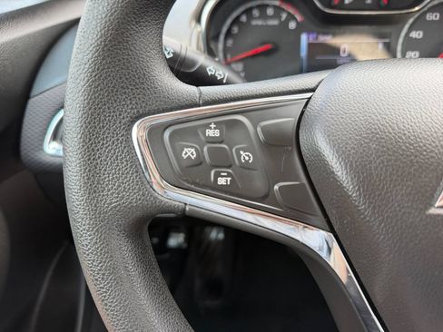 Used 2017 Chevrolet Cruze LT w/ Sun And Sound Package FWD image 22