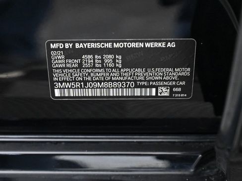 Used 2021 BMW 330i Sedan w/ Driving Assistance Package image 34