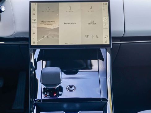 New 2026 Land Rover Range Rover Sport SE AWD/4WD image 13