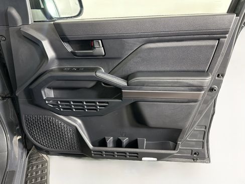 Used 2025 Toyota 4Runner SR5 image 32