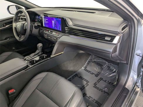 Certified 2025 Toyota Camry XSE FWD image 29