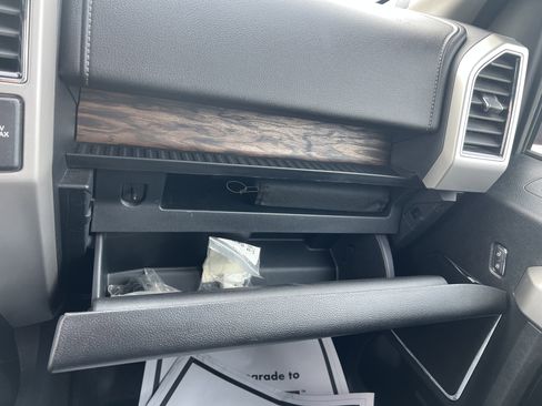 Used 2020 Ford F150 Lariat w/ Equipment Group 502A Luxury image 28