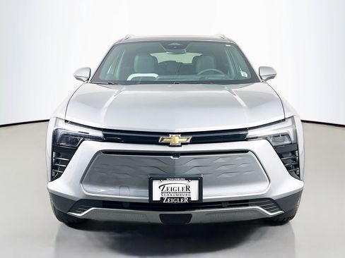 New 2026 Chevrolet Blazer EV LT image 2