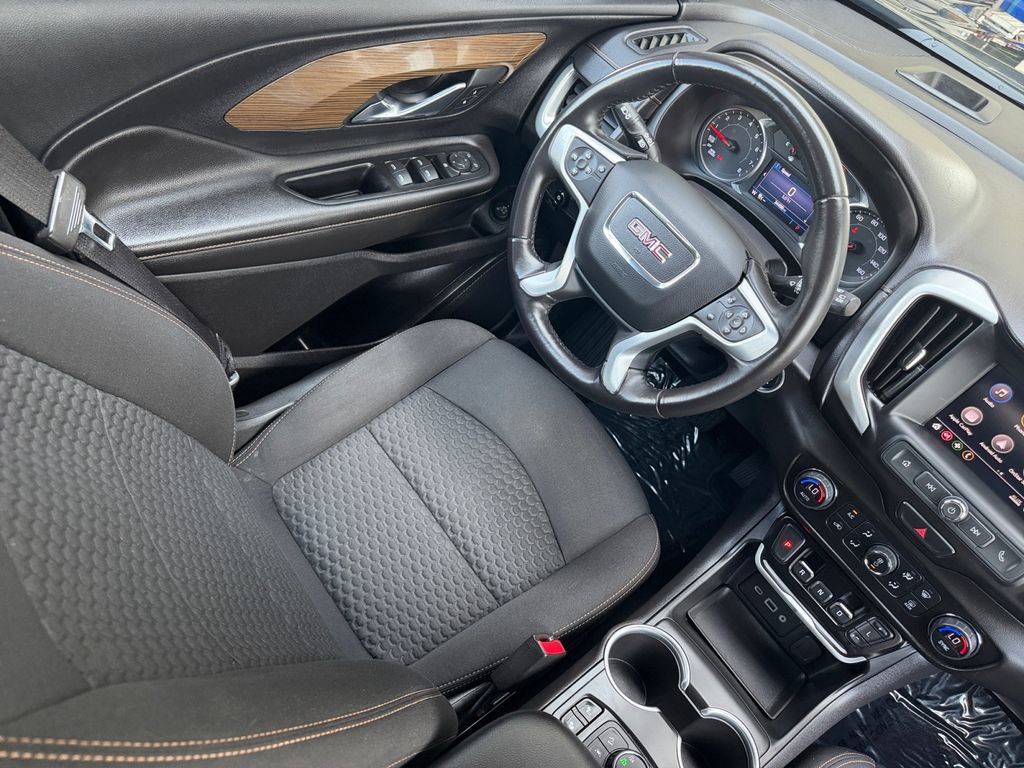 Used 2020 GMC Terrain SLE w/ Driver Convenience Package AWD/4WD image 26