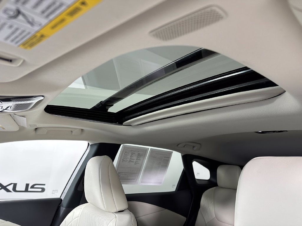 Used 2024 Lexus RX 350 Premium w/ Accessory Package (Z1) AWD/4WD image 5