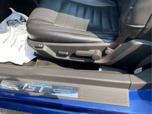 Used 2006 Ford Mustang GT RWD image 13