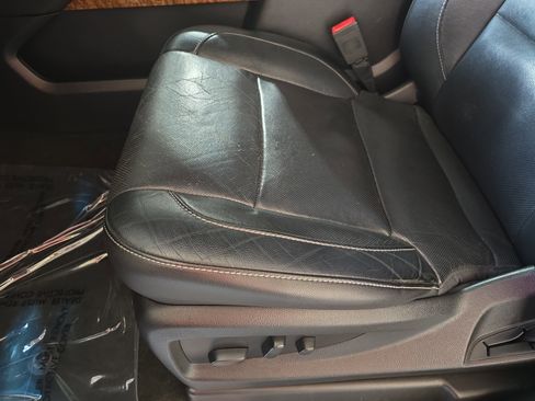 Used 2018 Chevrolet Tahoe Premier AWD/4WD image 30