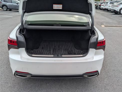 Certified 2022 Lexus LS 500 AWD w/ Luxury Package image 13
