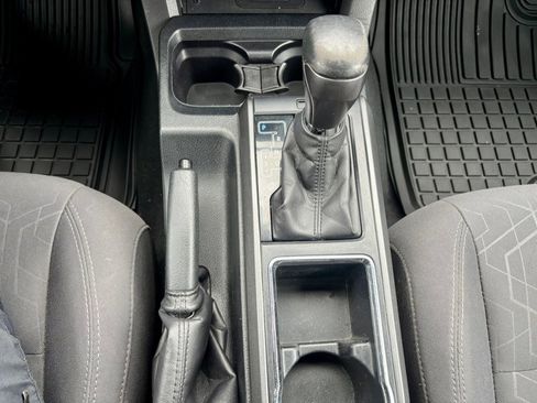 Used 2016 Toyota Tacoma TRD Sport w/ Exterior Package image 25