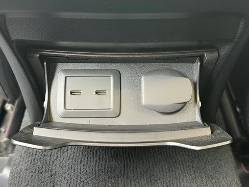 Used 2022 Mercedes-Benz GLC 300 4MATIC image 22