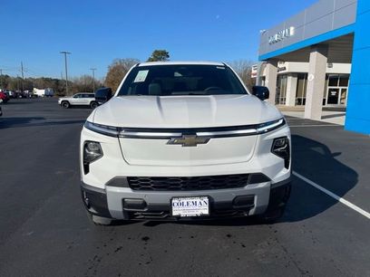 New 2025 Chevrolet Silverado EV LT