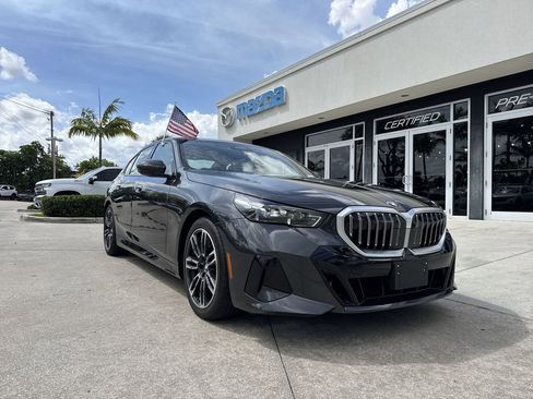 Used 2025 BMW 540i xDrive image 31