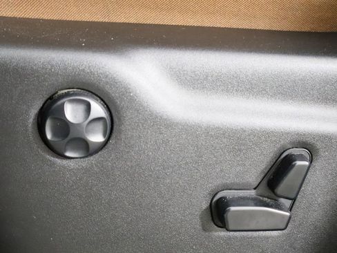 Used 2021 Jeep Grand Cherokee Overland image 24