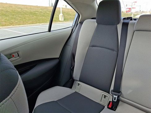 Certified 2023 Toyota Corolla LE image 18