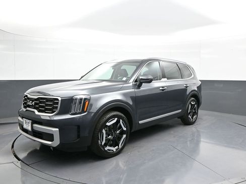 Used 2024 Kia Telluride S w/ S Sunroof Package image 1
