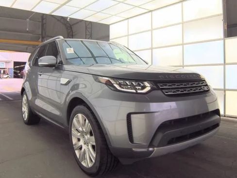 Used 2020 Land Rover Discovery HSE AWD/4WD image 2