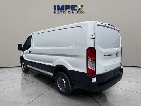 Used 2023 Ford Transit 150 Low Roof RWD image 3