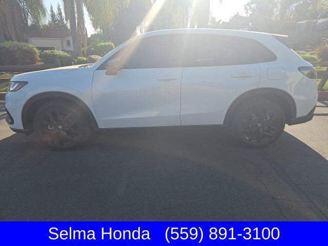Certified 2024 Honda HR-V Sport image 1